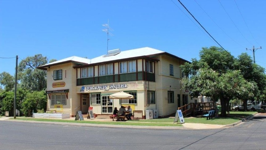 Internet outage disrupts business in Southern Queensland's Thallon district for everyone from farmers to the local pub.