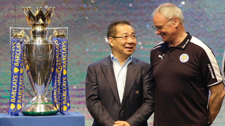 Leicester chairman Vichai Srivaddhanaprabha, (L), talks to manager Claudio Ranieri in May 2016.