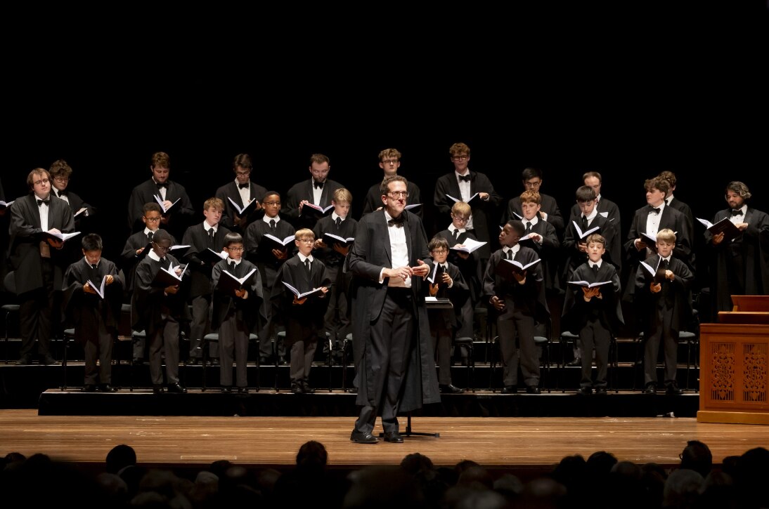 Choir of King's College, Cambridge perform live in the studio