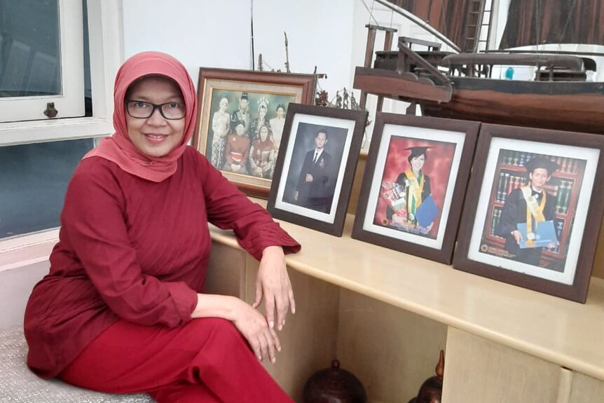 Dr Sri Aminah spesialis dokter anak-anak di Yogyakarta yang juga membantu usaha penanggulangan COVID-19.