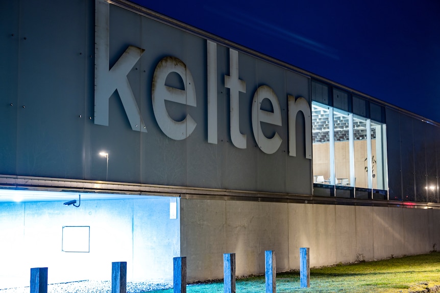 Outside of a building with the word "Kelten"