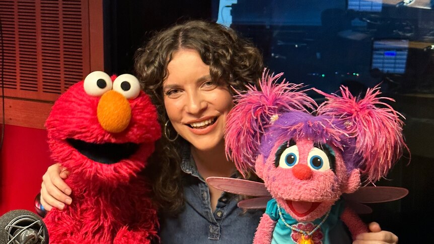 Sesame Street on X: Get up and move to the beat with @Elmo, Abby
