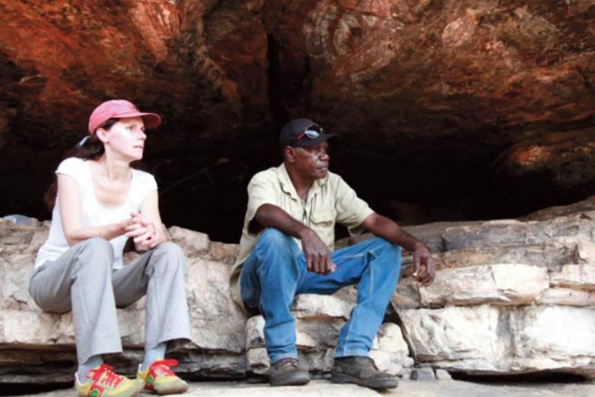 Filmmaker Béatrice Bijon and local man Isiah Nagurrgurrba