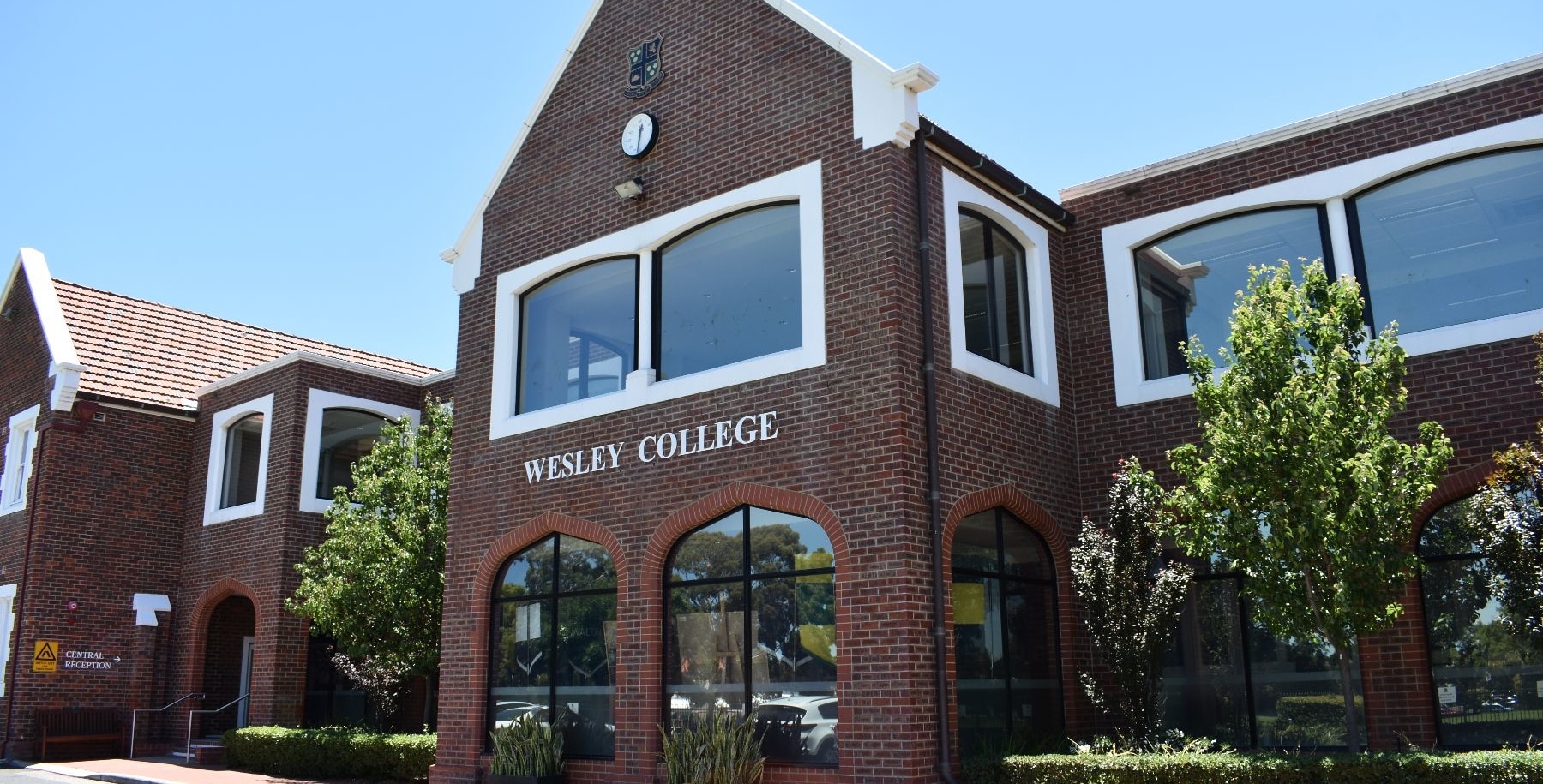 Top Perth school suspends students over antisemitic group chat