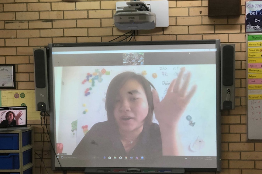 Regina Wan teaches Mandarin to Australian students from Beijing