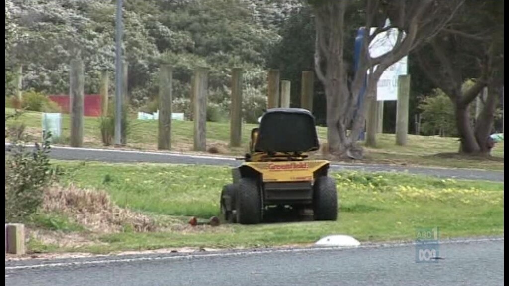 Man rushed to hospital after car accident ABC News