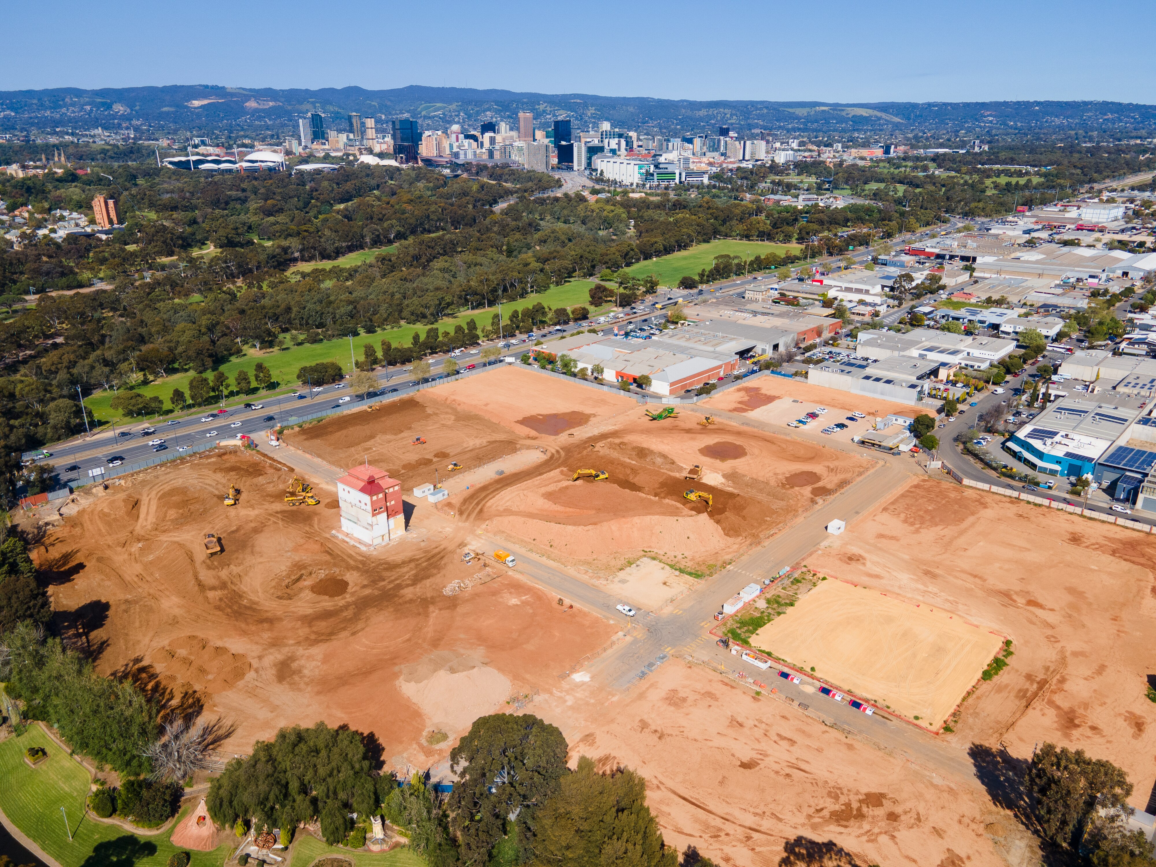 New suburb of Southwark unveiled with 1,300 houses on former West End Brewery site - ABC News