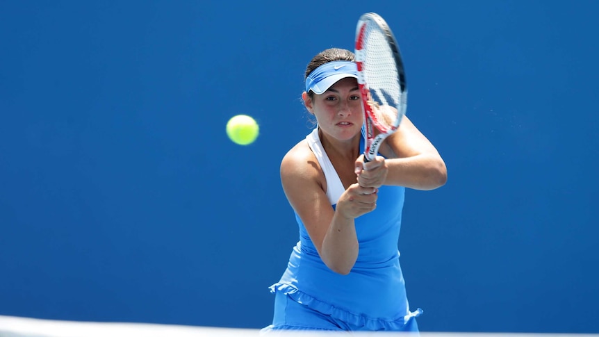 Sara Tomic battles German opposition