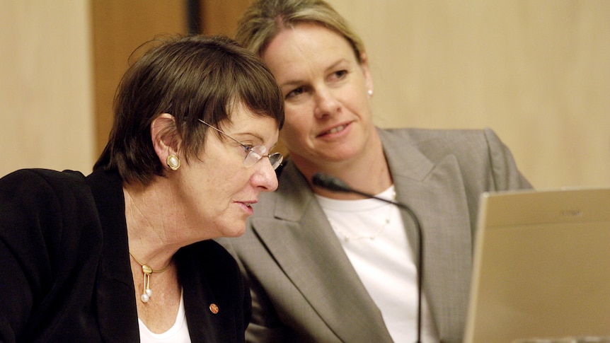 Judith Adams (L) was diagnosed with breast cancer in 2009.