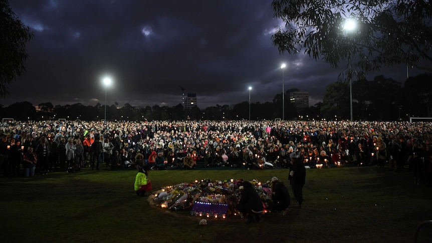 Thousands attend vigil for Eurydice Dixon