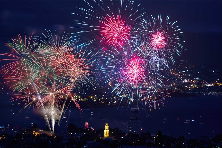 Hobart New Year's Eve fireworks 2015