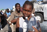 Haitians recieve water
