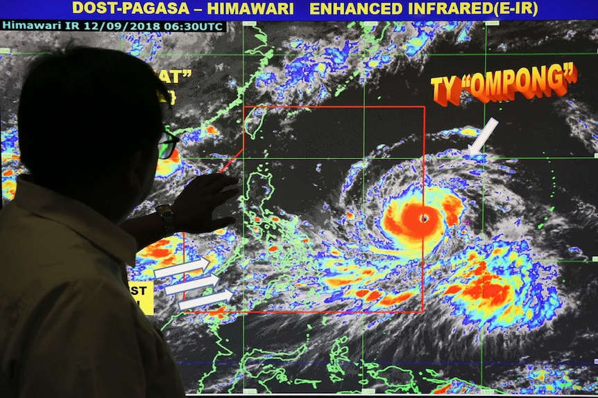 Philippines threatened by typhoon