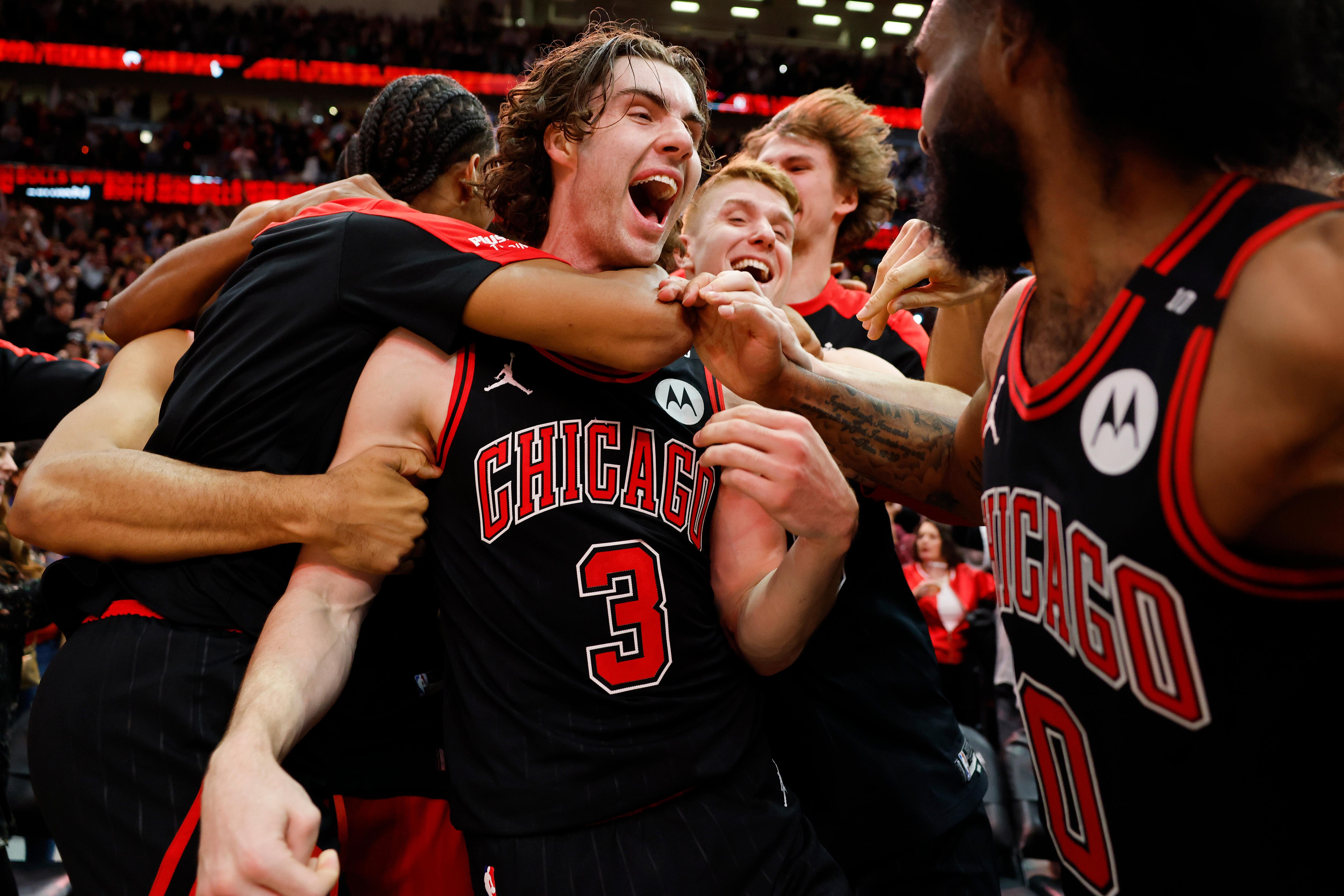 Josh Giddey Scores Chicago Bulls Game Winner Over LeBron James To Beat