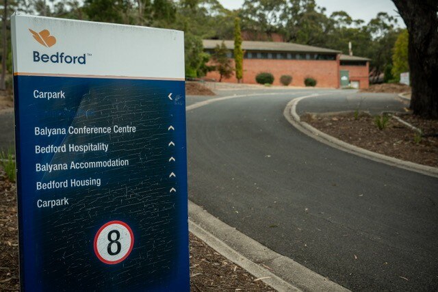 La entrada al proveedor de empleo para discapacitados Bedford.