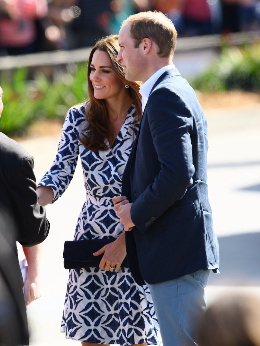 The Duke and Duchess of Cambridge greet fans at Katoomba