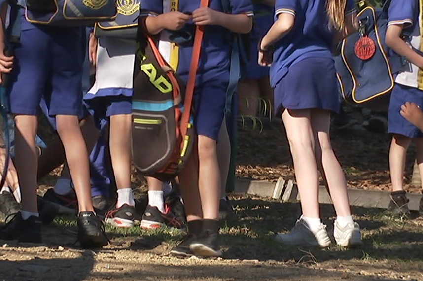 Crowd of unidentified Brisbane students