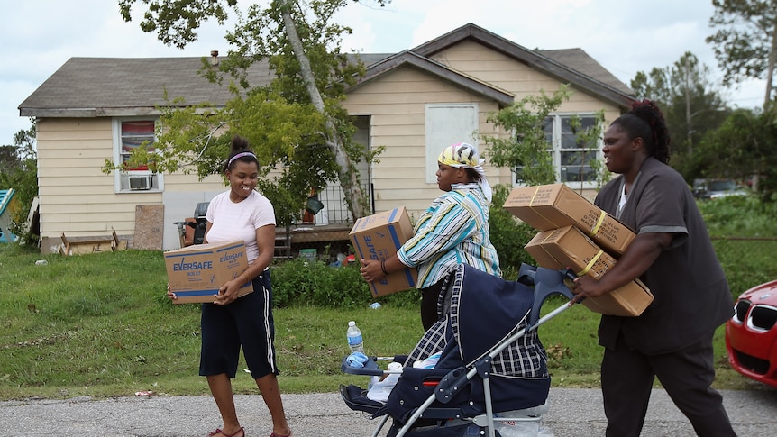 New Orleans residents begin cleaning up after Hurricane Isaac