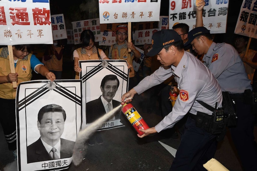 Taipei citizens unhappy with Ma-Xi meeting