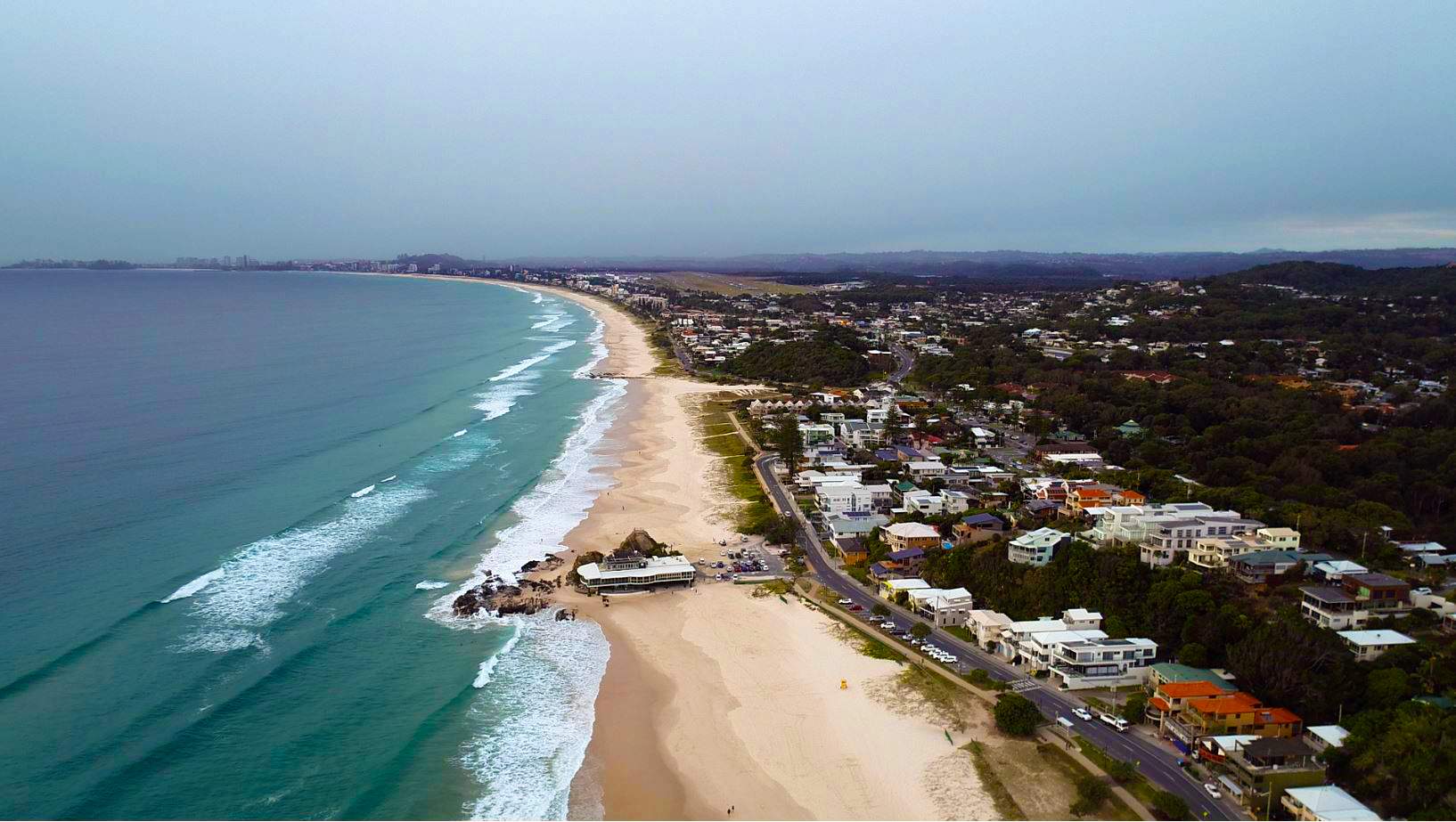 Gold Coast rental market described as 'hectic' as vacancy rates drop