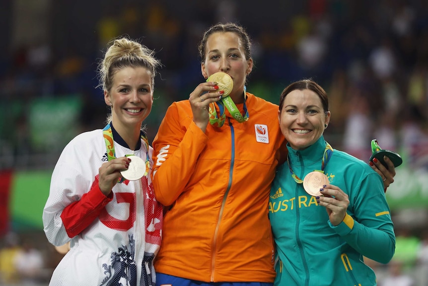 Anna Meares accepts her bronze medal