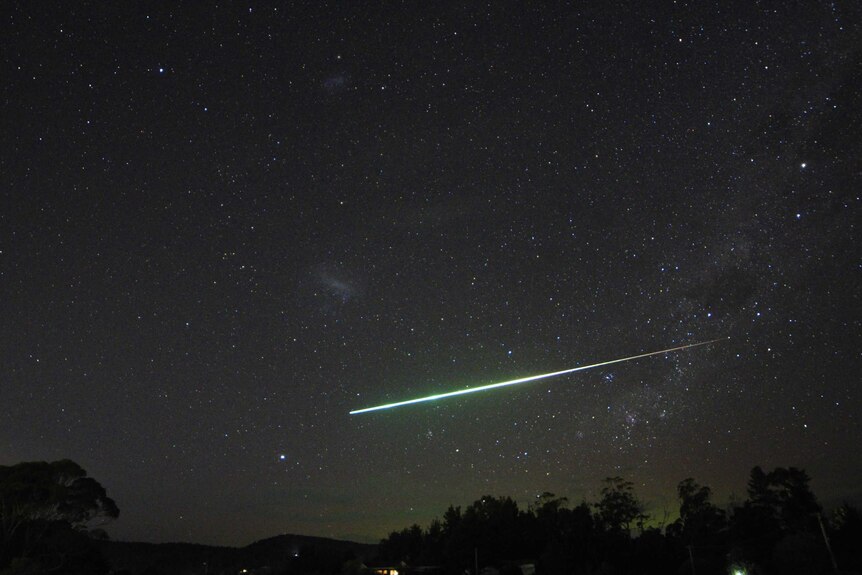 Meteor shoots across the sky