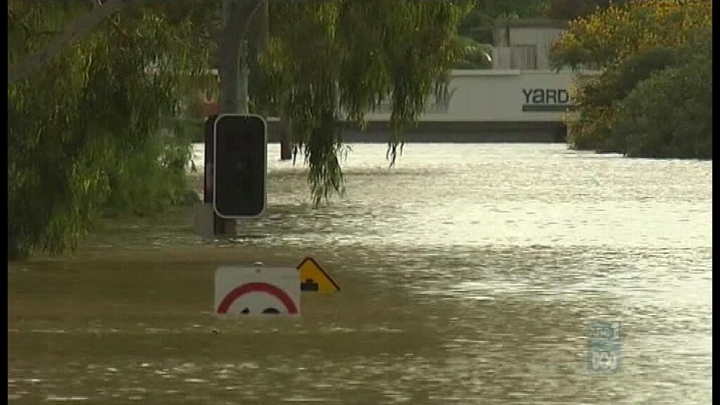 Frightening new phase of flood crisis - ABC News