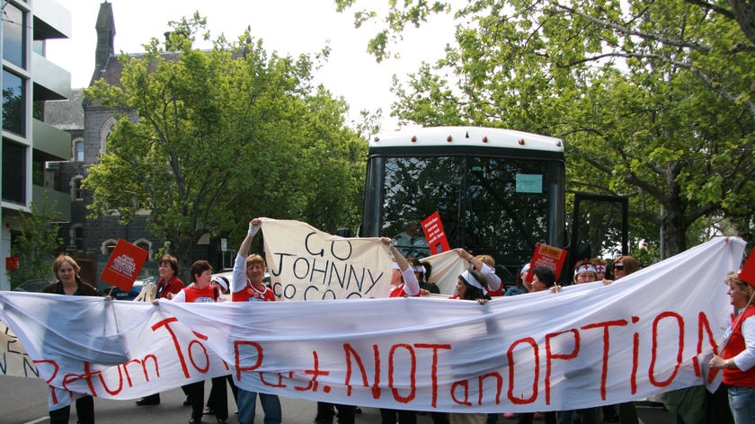 Nurses rally