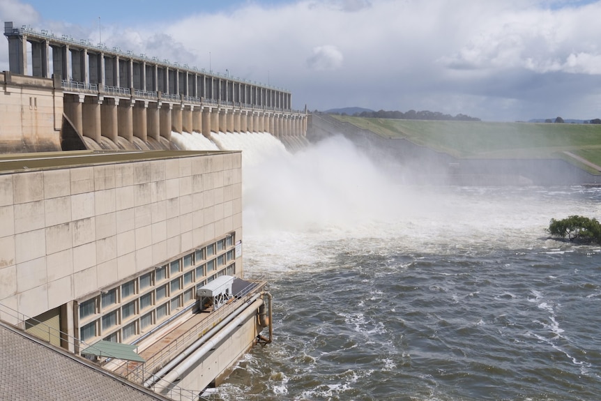 water gushing out of hume dam