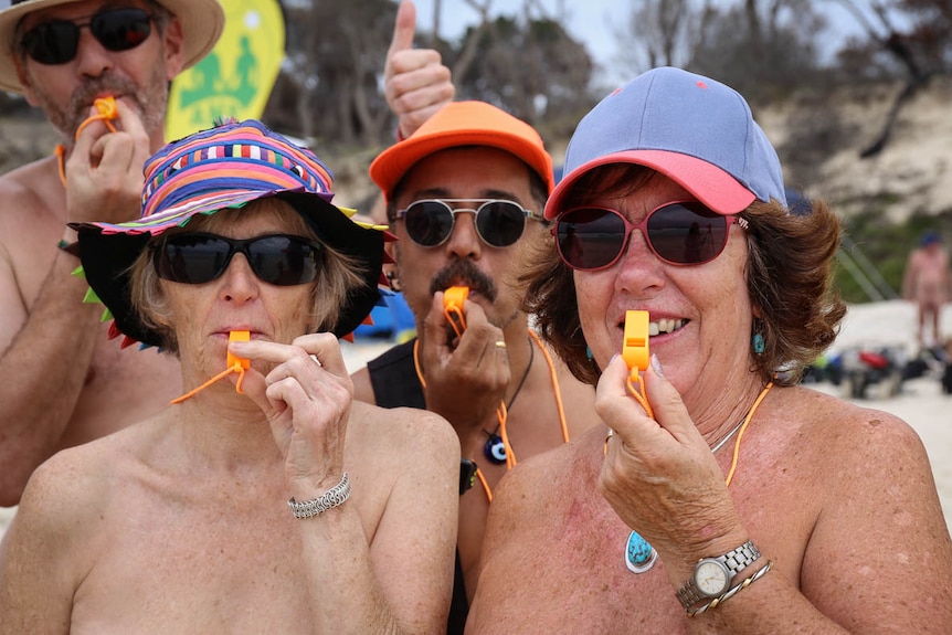 862px x 575px - Nude beach games in Byron Bay blow whistle on naturists' personal safety -  ABC News