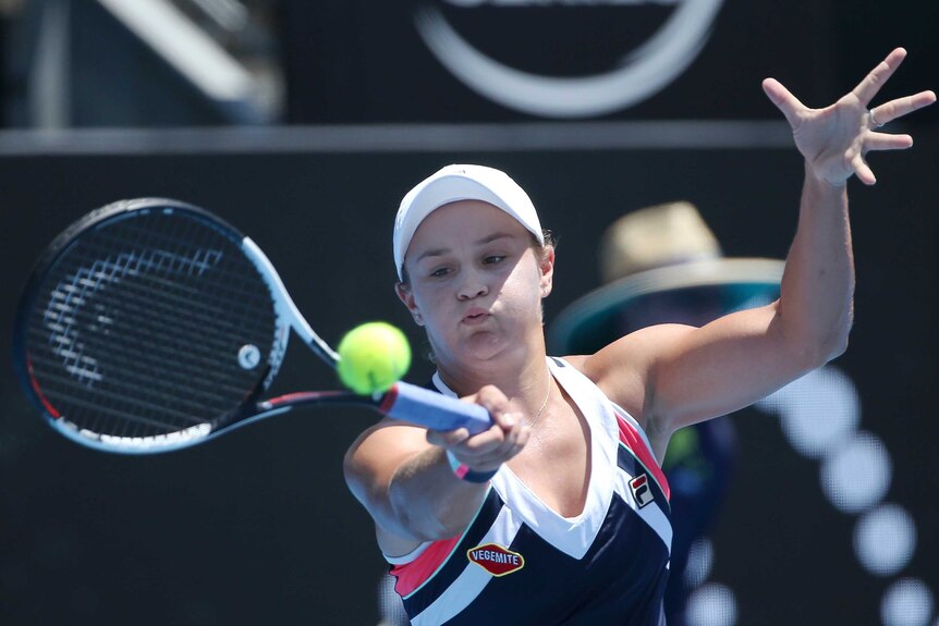 Ashleigh Barty plays a forehand against Daria Gavrilova at the Sydney International.