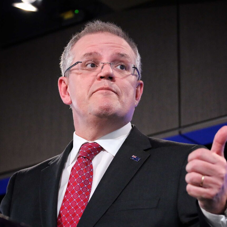 Scott Morrison gives a thumbs up