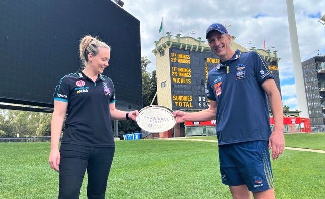 AFLW Showdown coaches Lauren Arnell and Matthew Clarke