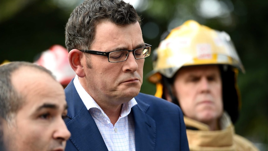 Victorian Premier Daniel Andrews with firefighter