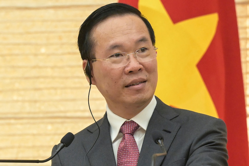 越南国家主席武文赏辞职。