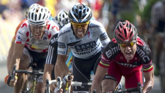 Even three-time champion Alberto Contador thinks Evans will have a jump on the pack.