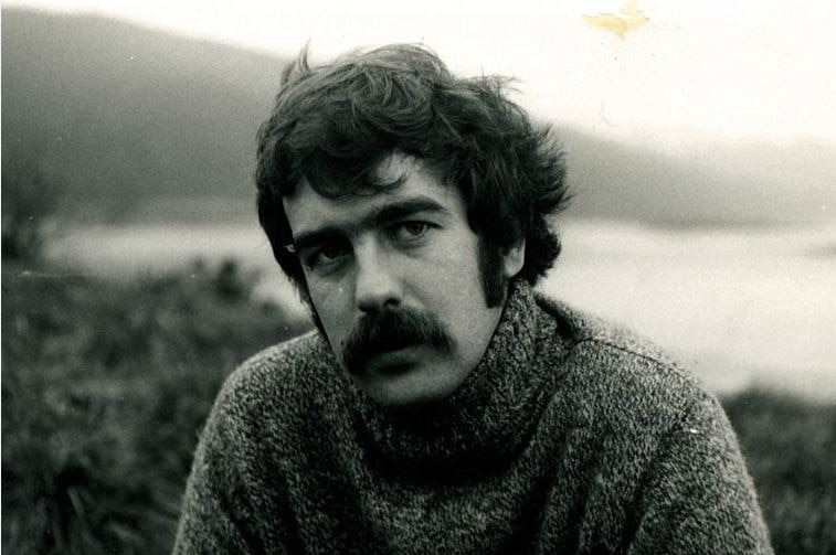 Black and white photo of Alan Kohler.