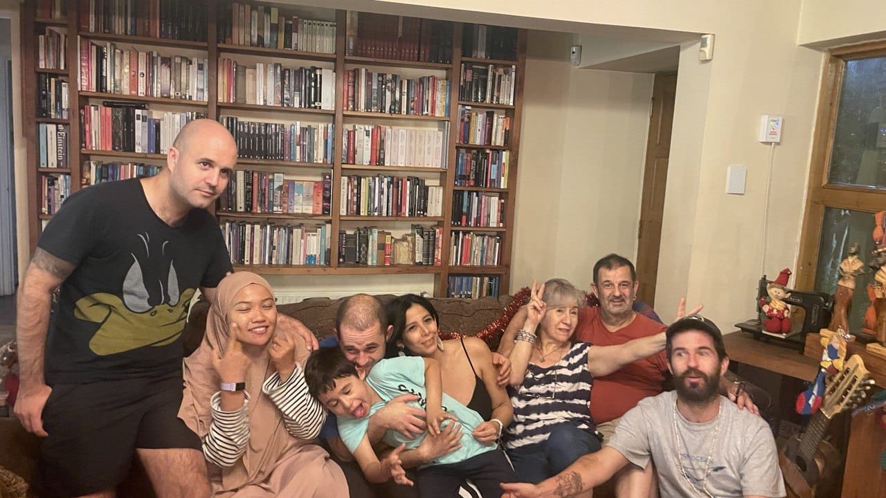 keluarga suami Farrah