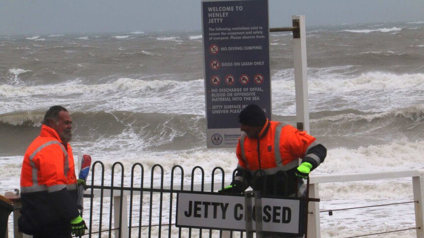 Henley Beach Jetty closed