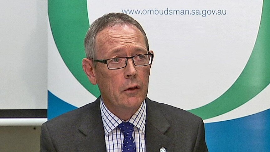Ombudsman Richard Bingham found a clear conflict of interest