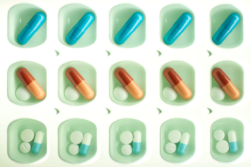 Pill organiser with a range of drugs