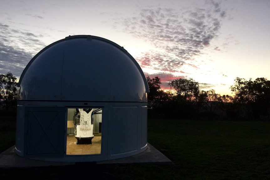 USQ hopes six telescopes will be built to search for Earth-like planets.