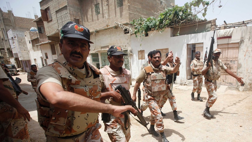AN Pakistan paramilitary soldiers after Karachi airport attack