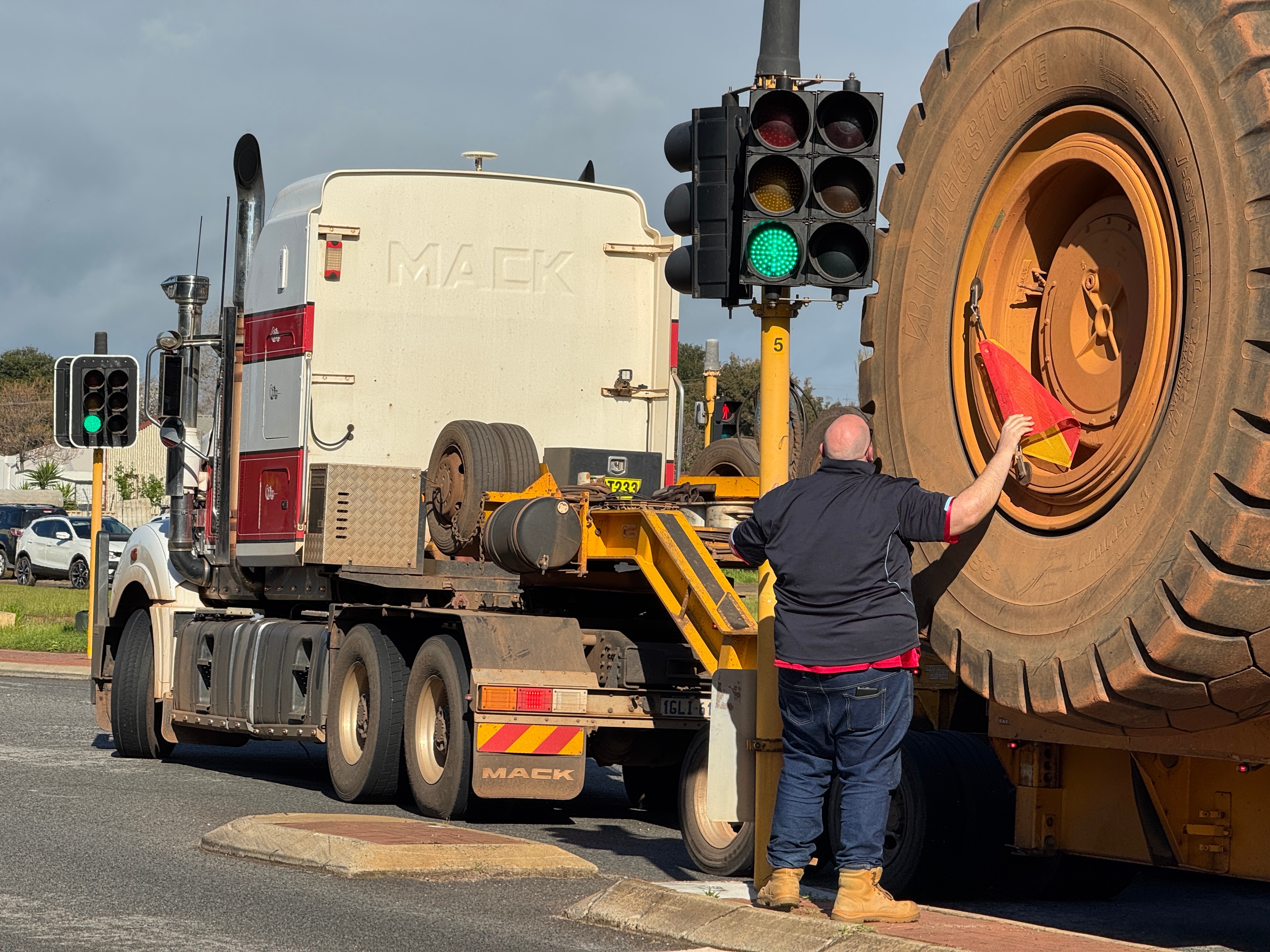 Calls growing to fix country town's 800-truck-a-day problem