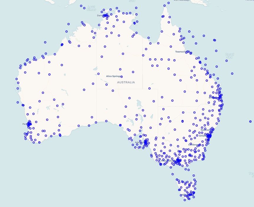 A map showing the weather stations operated by the Bureau of Meteorology of the mainland and island localities across Australia