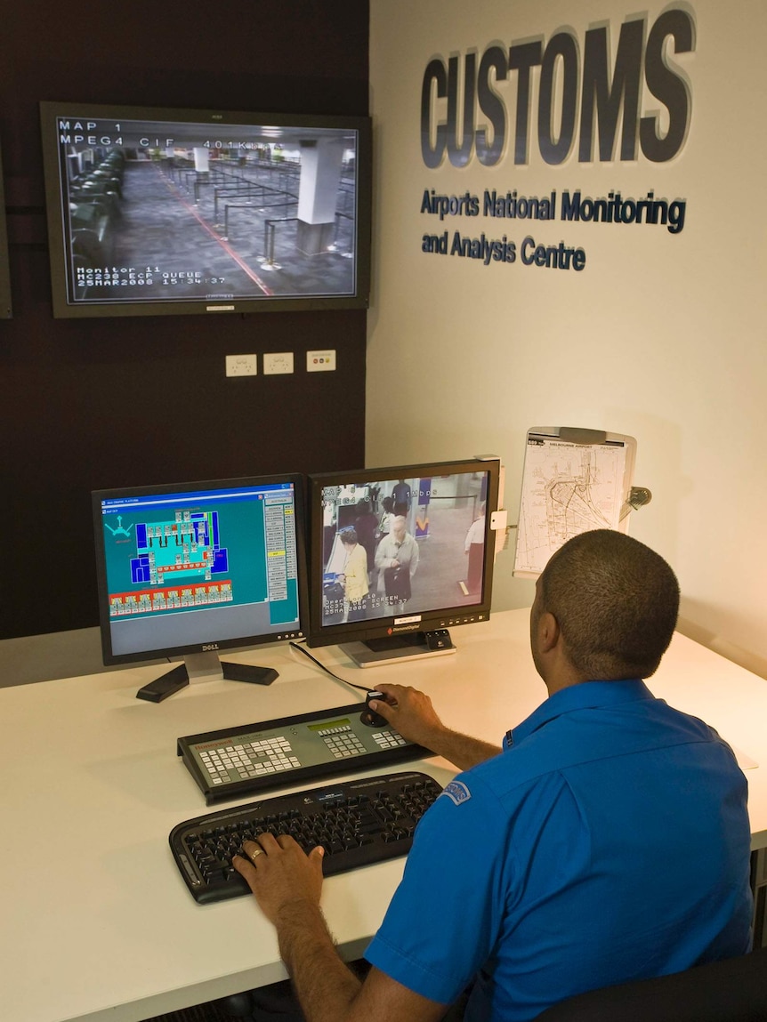 Australian Customs Service officer at the Airports National Monitoring and Analysis Centre.