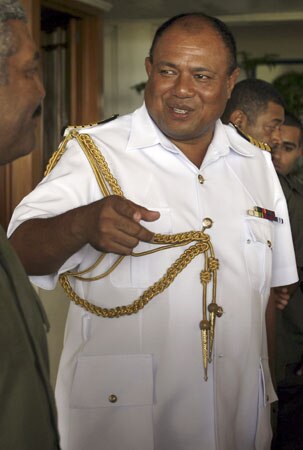 Army pushes for Fiji's police commissioner to resign - ABC News