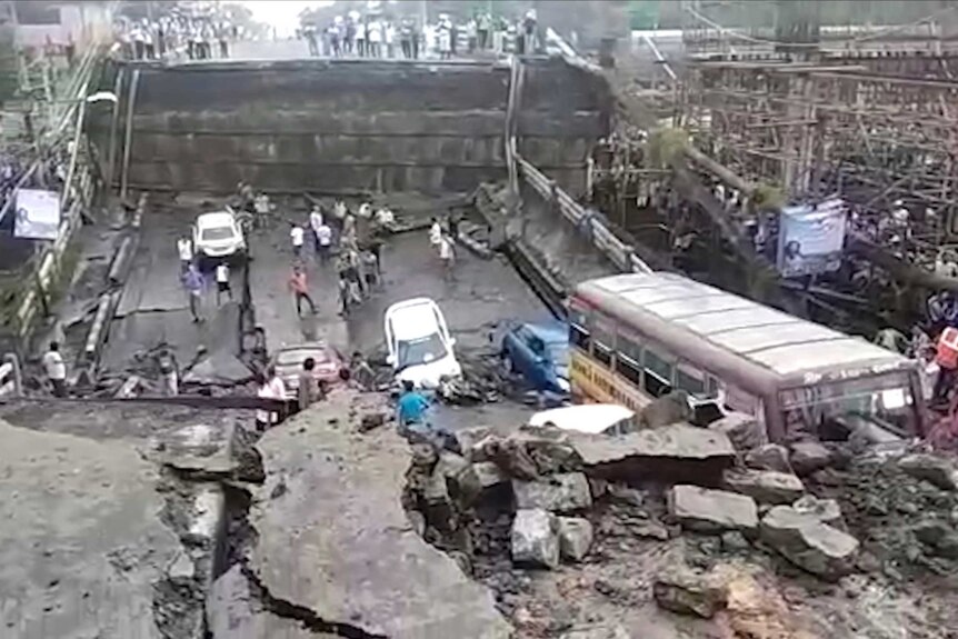 Bridge collapse rescue