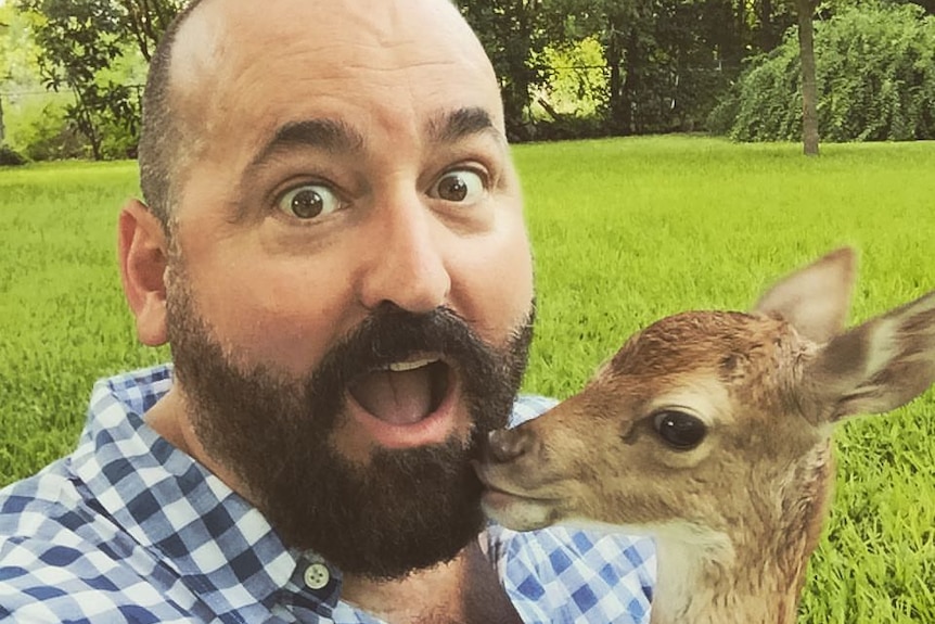 Tasmanian author Bradley Trevor Greive and deer friend.