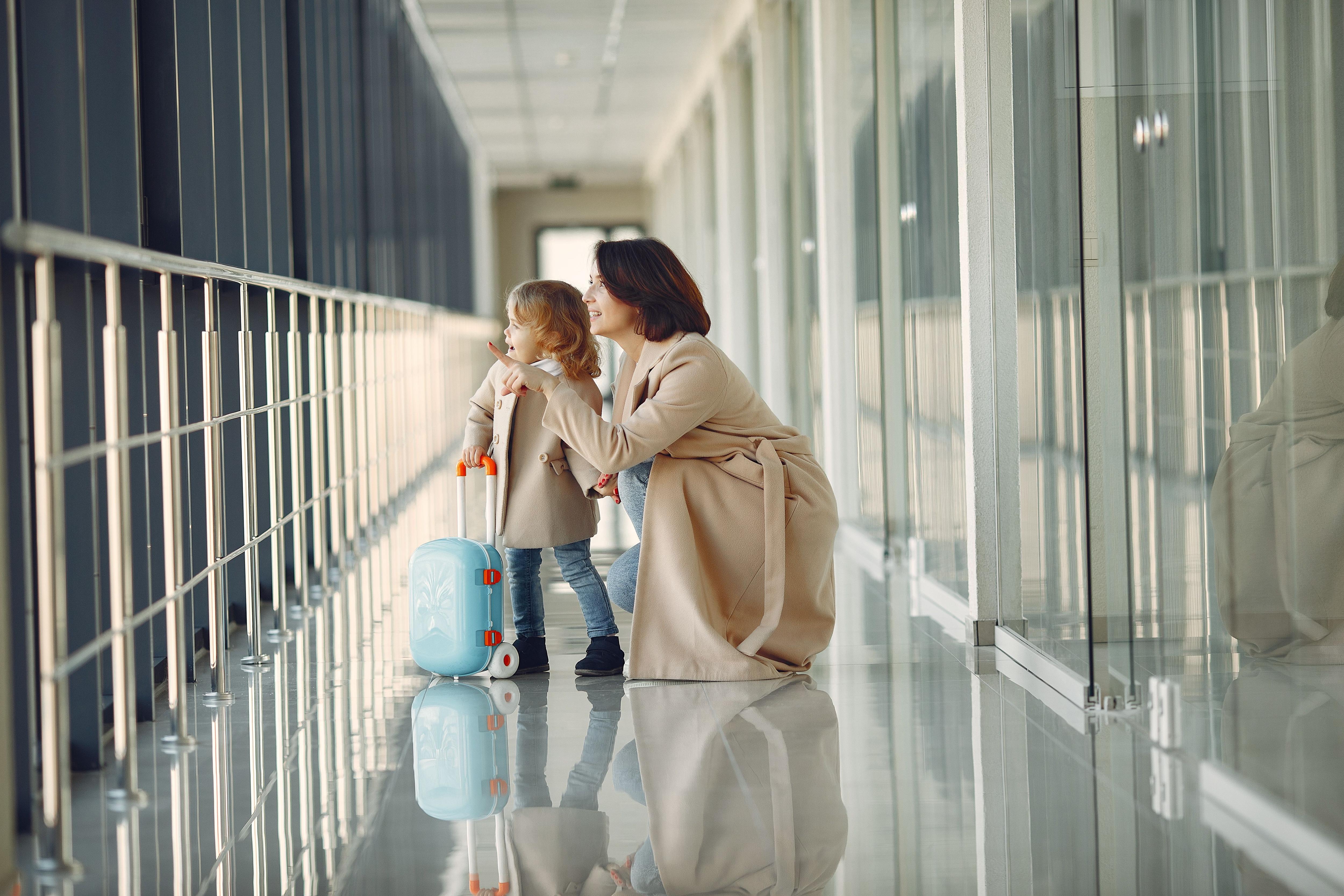 Travelling with kids: how can you minimise jet lag with your little ones?